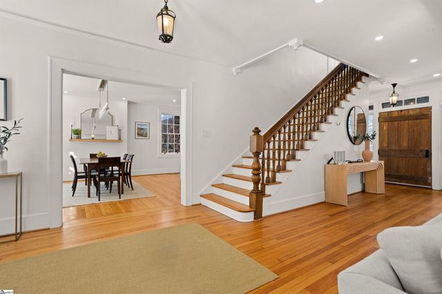 220 Lake Circle Drive, Greenville, SC 29609