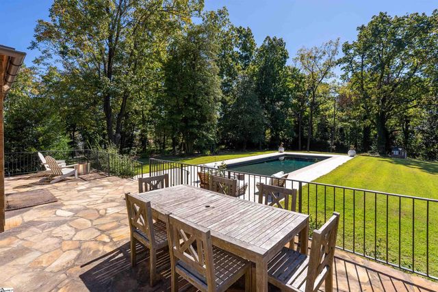 220 Lake Circle Drive, Greenville, SC 29609