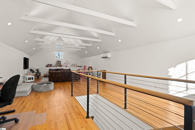 220 Lake Circle Drive, Greenville, SC 29609