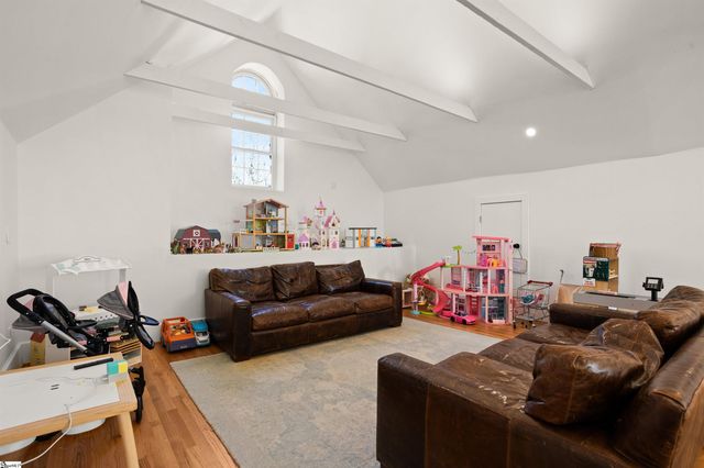 220 Lake Circle Drive, Greenville, SC 29609