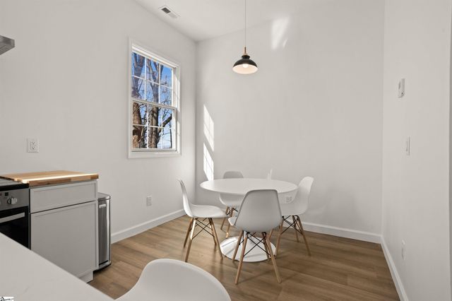 220 Lake Circle Drive, Greenville, SC 29609