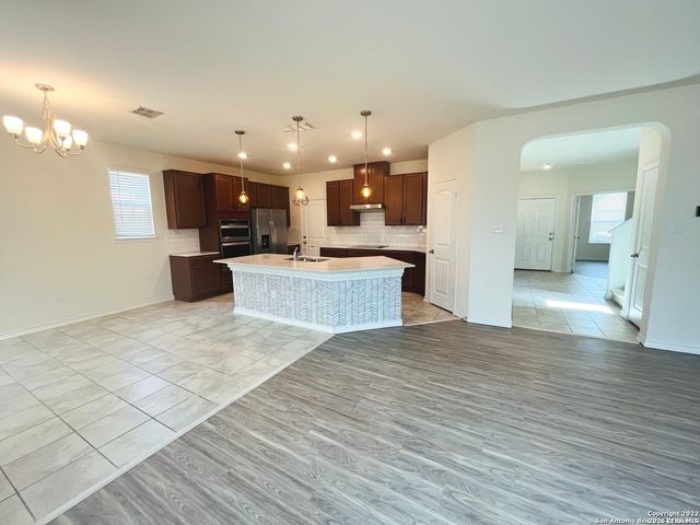 7967 Hanging Branch, San Antonio, TX 78253