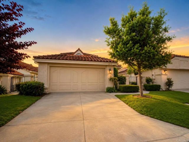 29118 Laurel Valley Dr, Vista, CA 92084