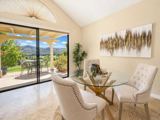 29118 Laurel Valley Dr, Vista, CA 92084
