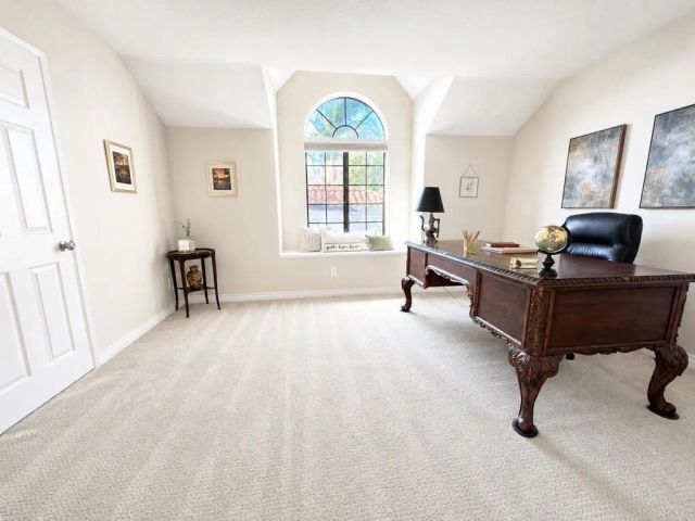 29118 Laurel Valley Dr, Vista, CA 92084
