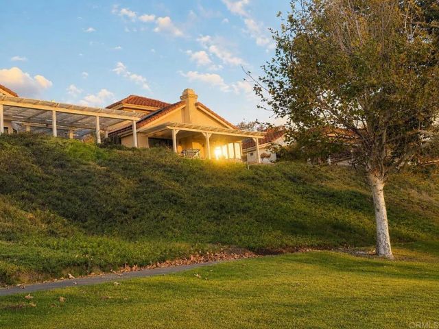 29118 Laurel Valley Dr, Vista, CA 92084