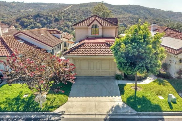 29118 Laurel Valley Dr, Vista, CA 92084