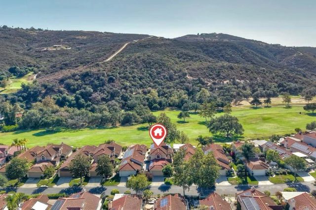 29118 Laurel Valley Dr, Vista, CA 92084