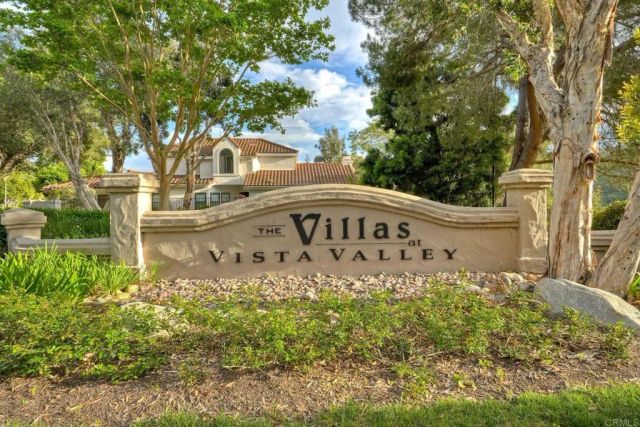 29118 Laurel Valley Dr, Vista, CA 92084