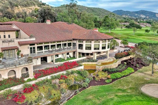 29118 Laurel Valley Dr, Vista, CA 92084
