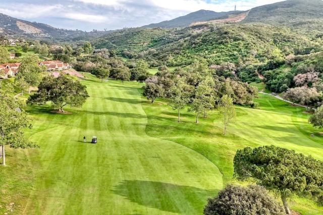 29118 Laurel Valley Dr, Vista, CA 92084