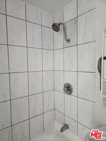 1402 N Las Palmas Avenue, Los Angeles, CA 90028