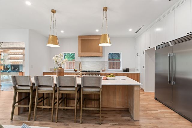 10565 Cromwell Drive, Dallas, TX 75229