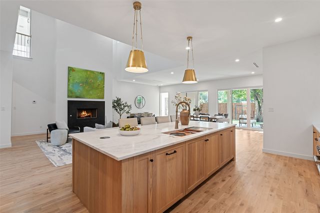 10565 Cromwell Drive, Dallas, TX 75229