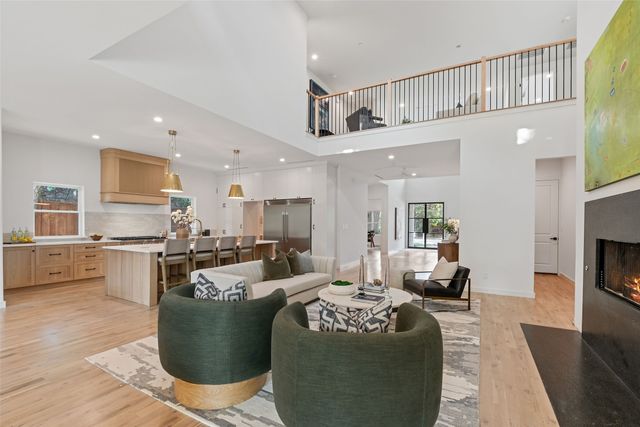 10565 Cromwell Drive, Dallas, TX 75229