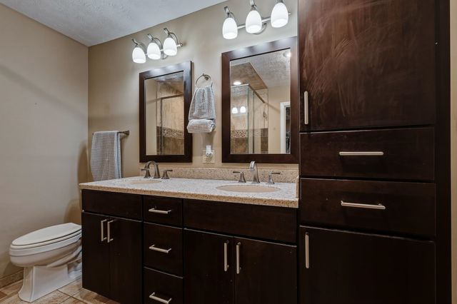 302 Wood Lomond Way, Huntington, WV 25705