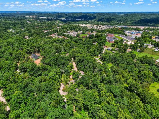 302 Wood Lomond Way, Huntington, WV 25705