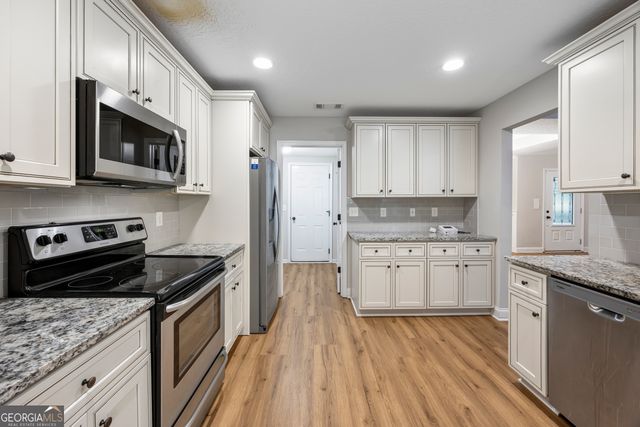 717 Oconee Lane, Commerce, GA 30529