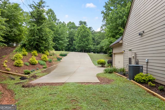 717 Oconee Lane, Commerce, GA 30529