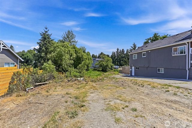 13426 22nd Avenue S, Seattle, WA 98168