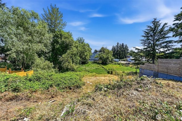 13426 22nd Avenue S, Seattle, WA 98168
