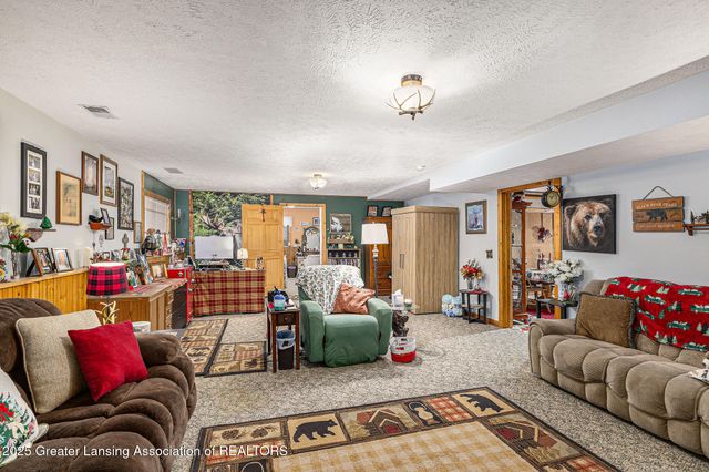 3073 N Stewart Road, Charlotte, MI 48813