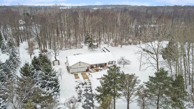 3073 N Stewart Road, Charlotte, MI 48813