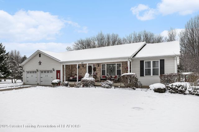 3073 N Stewart Road, Charlotte, MI 48813