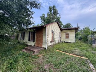 5118 Senior Street, Houston, TX 77016