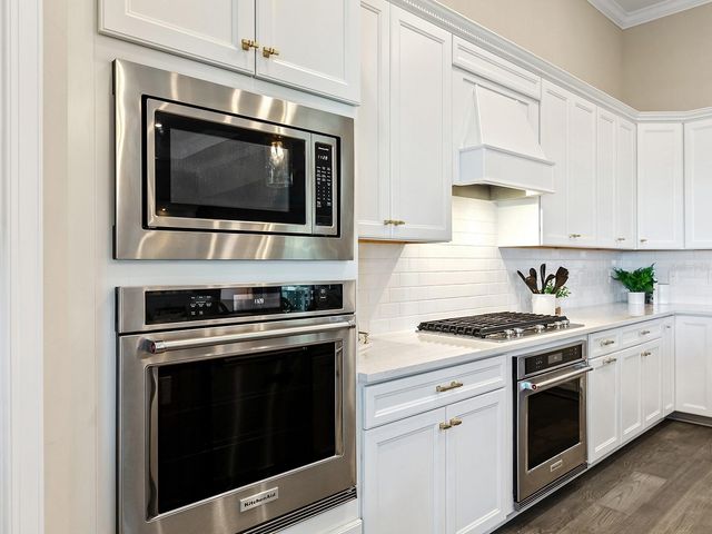 7949 SUNSET PINES DRIVE, Sarasota, FL 34240