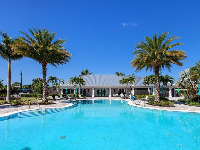 7949 SUNSET PINES DRIVE, Sarasota, FL 34240