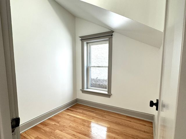 2424 N Mozart Street 1, Chicago, IL 60647