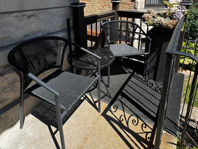 2424 N Mozart Street 1, Chicago, IL 60647