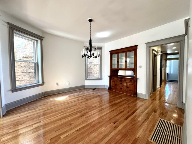 2424 N Mozart Street 1, Chicago, IL 60647