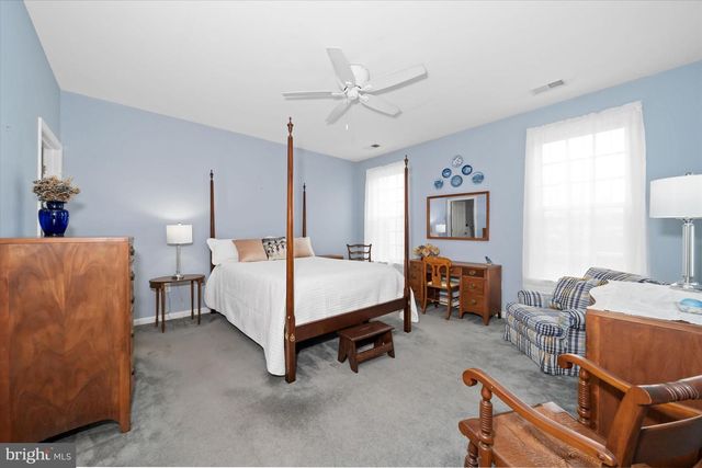 87 GRAND NATIONAL LN, Newark, DE 19702