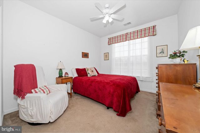 87 GRAND NATIONAL LN, Newark, DE 19702