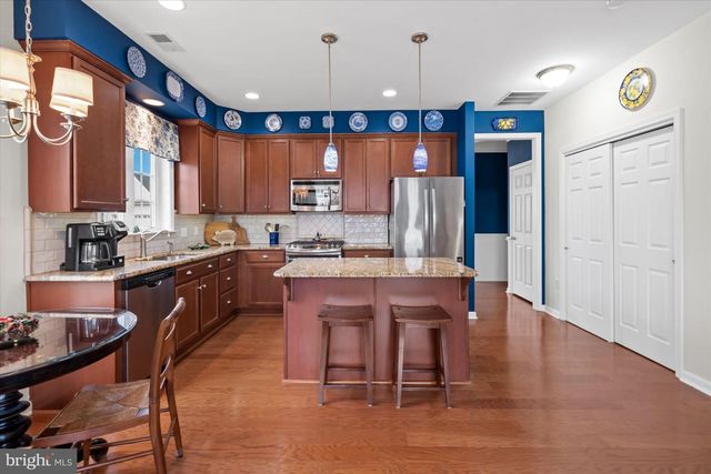 87 GRAND NATIONAL LN, Newark, DE 19702