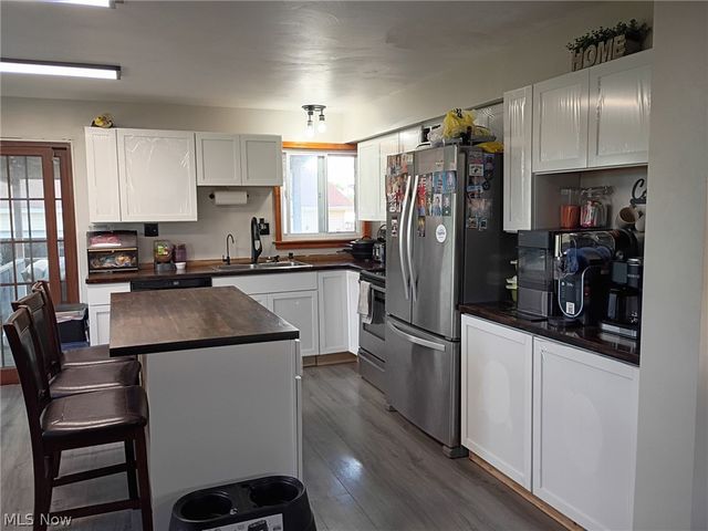 3801 Beck Avenue, Louisville, OH 44641