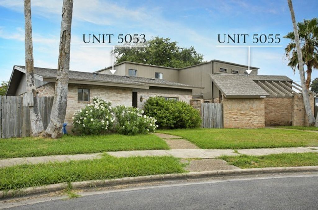 5053 Middlecoff Cir, Corpus Christi, TX 78413 — photo 2