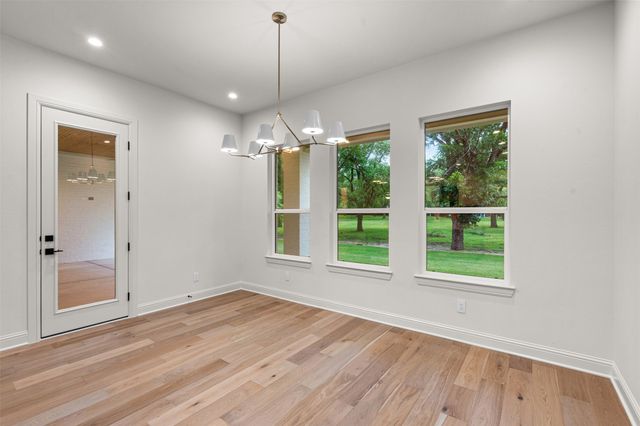 1130 E Landings N, Granbury, TX 76049