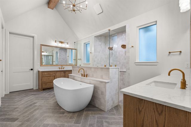 1130 E Landings N, Granbury, TX 76049