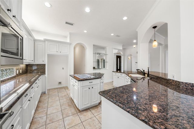 102 Marble Cottage Lane, Houston, TX 77069