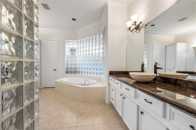 102 Marble Cottage Lane, Houston, TX 77069