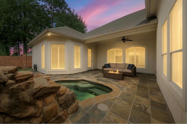 102 Marble Cottage Lane, Houston, TX 77069