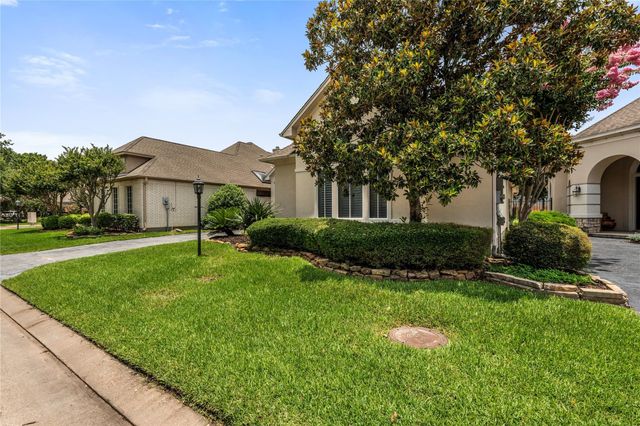 102 Marble Cottage Lane, Houston, TX 77069