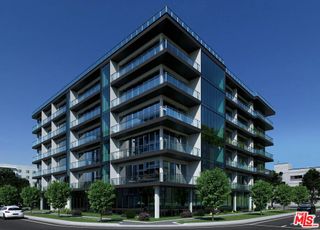 705 S Serrano Avenue, Los Angeles, CA 90005