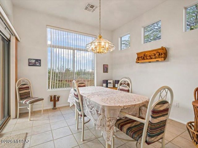 868 E Grass Meadow Place, Oro Valley, AZ 85755