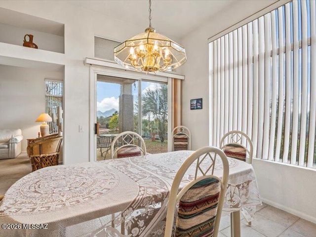 868 E Grass Meadow Place, Oro Valley, AZ 85755