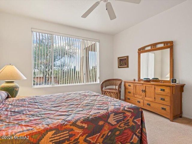 868 E Grass Meadow Place, Oro Valley, AZ 85755