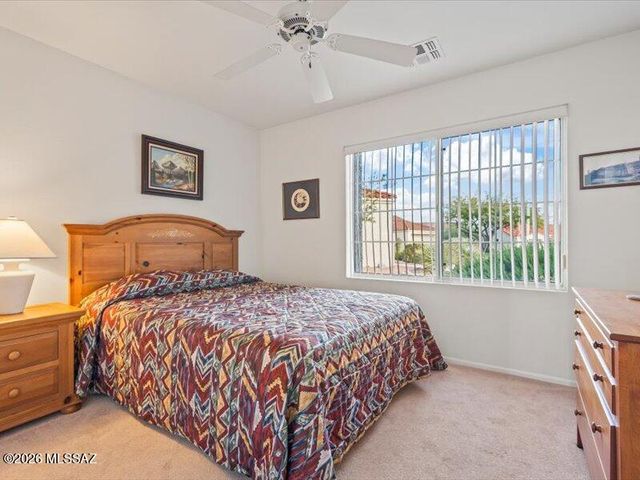 868 E Grass Meadow Place, Oro Valley, AZ 85755